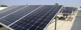 Vecindarios Sostenibles: Energía Renovable y Placas Solares en la Comunidad